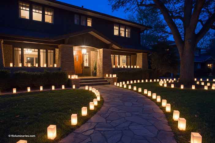 college hill luminarias